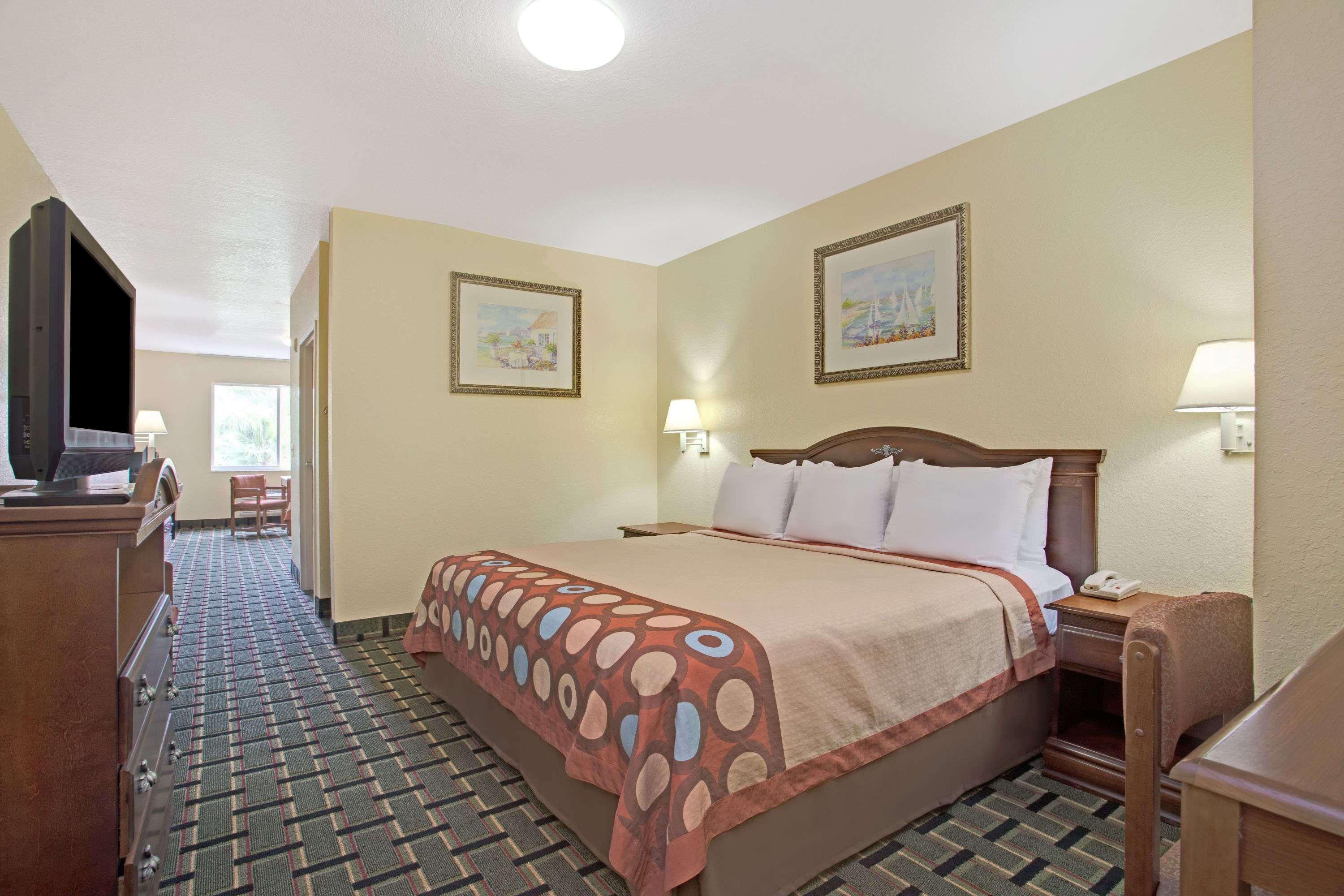 Super 8 By Wyndham Daytona Beach Exteriér fotografie