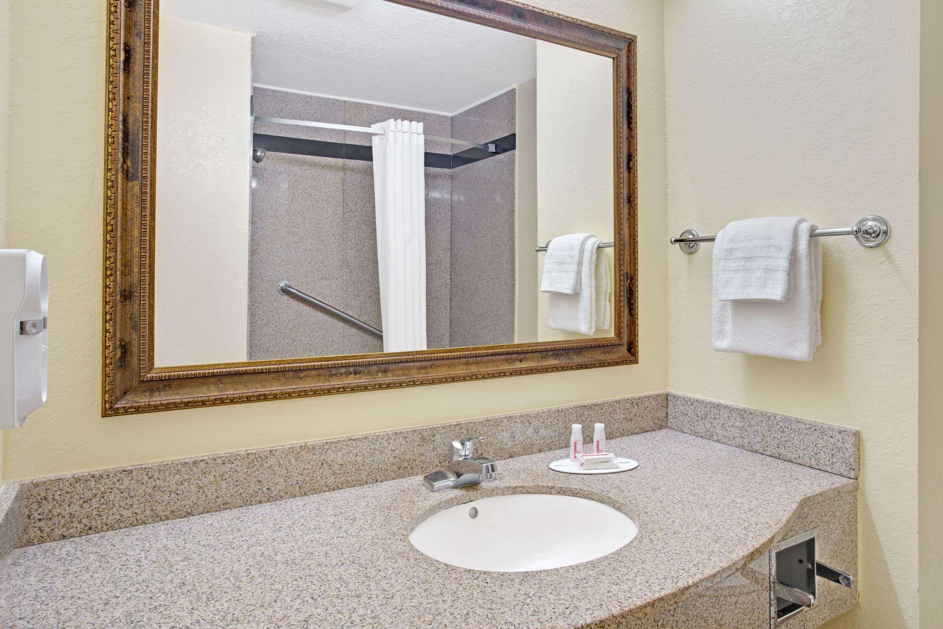 Super 8 By Wyndham Daytona Beach Exteriér fotografie